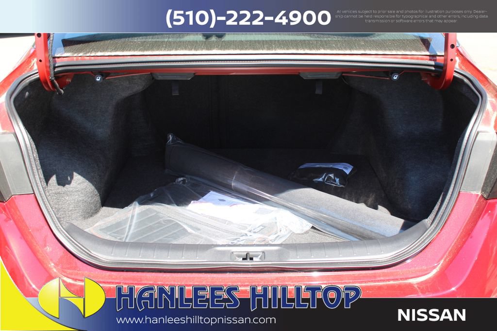 New 2025 Nissan Altima 2.5 SR w/ SR Premium Package FWD image 10