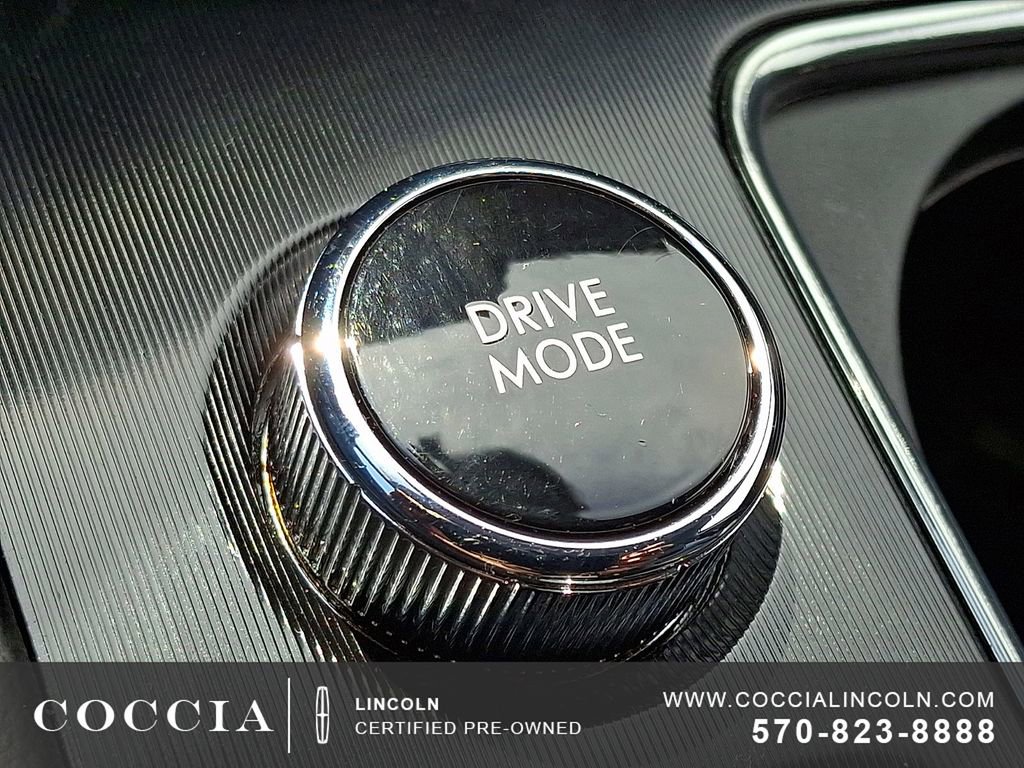 Certified 2022 Lincoln Corsair AWD w/ Equipment Group 101A image 25