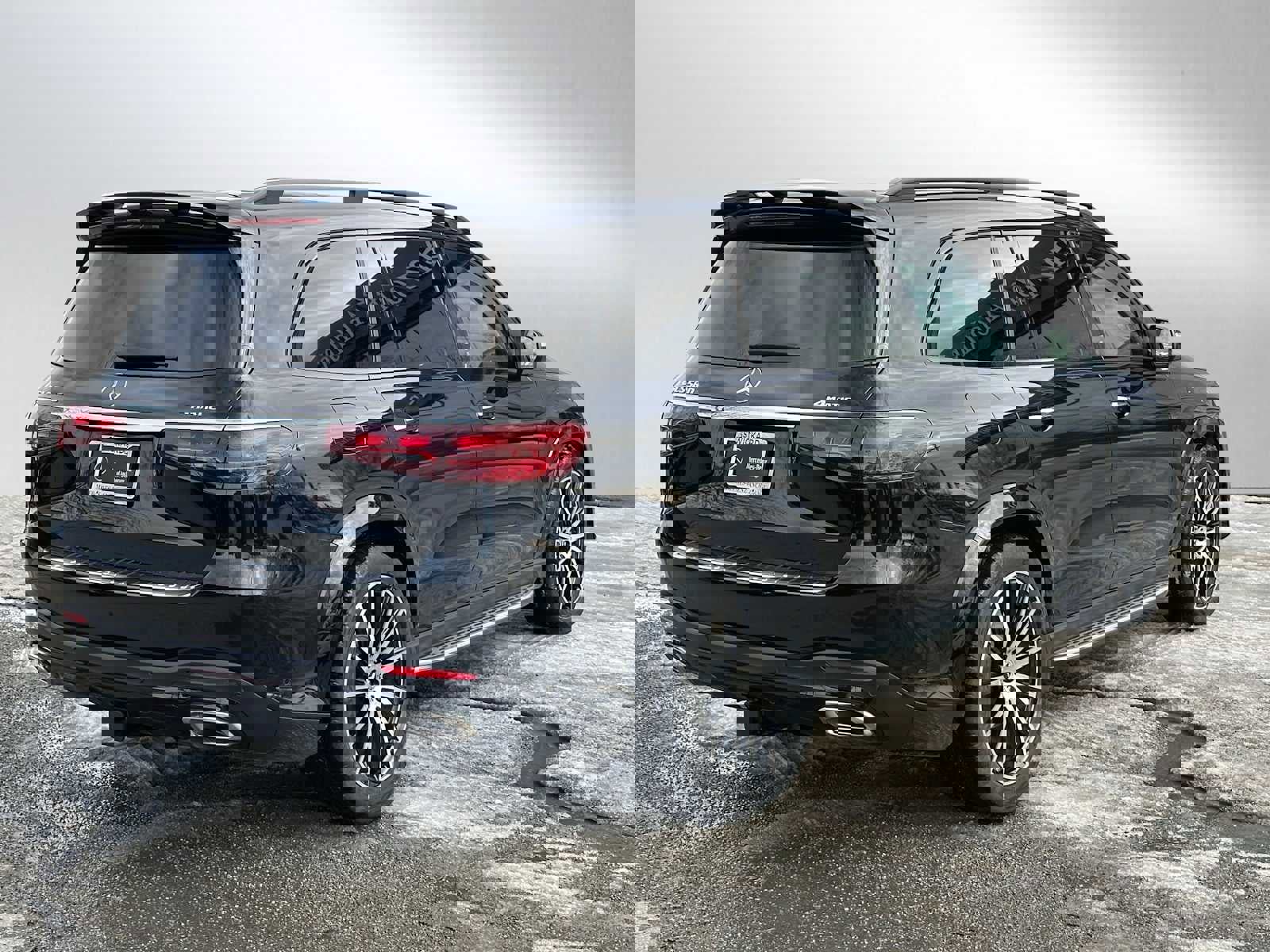 Used 2026 Mercedes-Benz GLS 580 4MATIC image 3