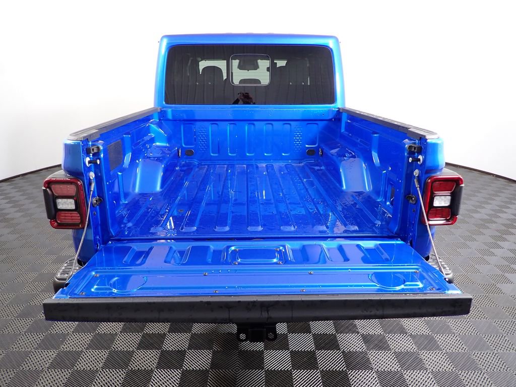 New 2026 Jeep Gladiator Rubicon w/ Steel Power Dome Hood Package AWD/4WD image 20