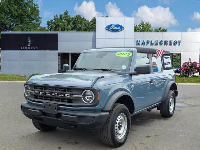 Certified 2023 Ford Bronco 4-Door AWD/4WD image 2
