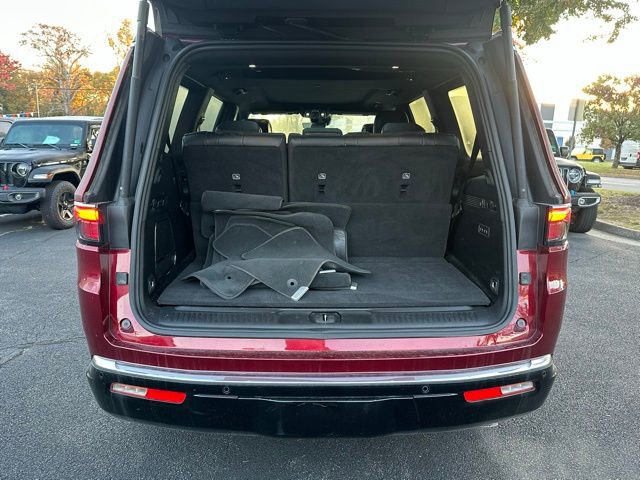 Used 2024 Jeep Wagoneer Series III w/ Premium Group I image 15
