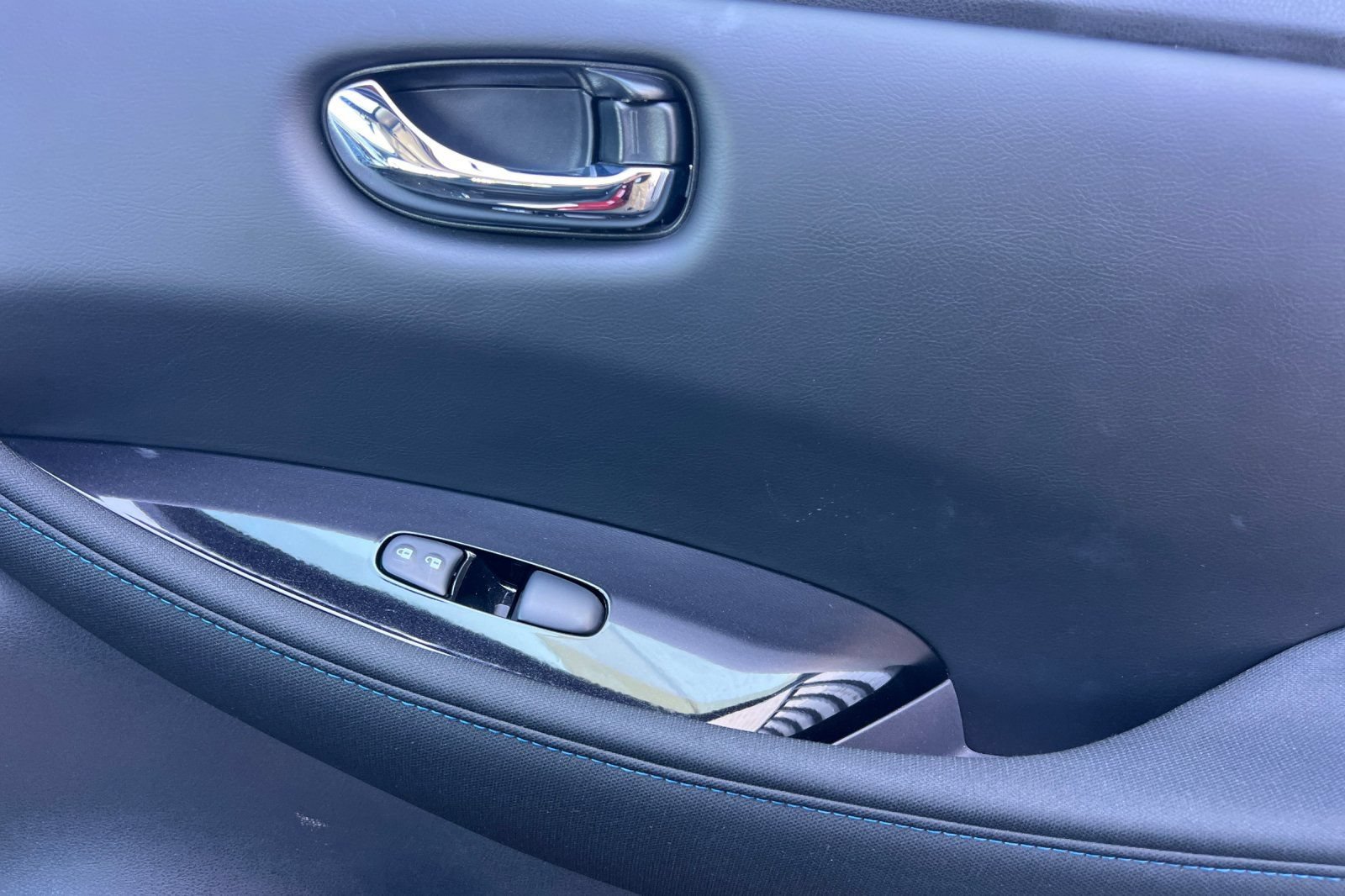 Certified 2024 Nissan Leaf SV Plus FWD image 20