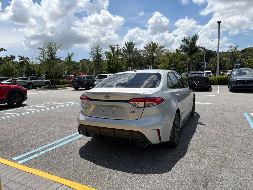 Used 2025 Toyota Corolla SE FWD image 9