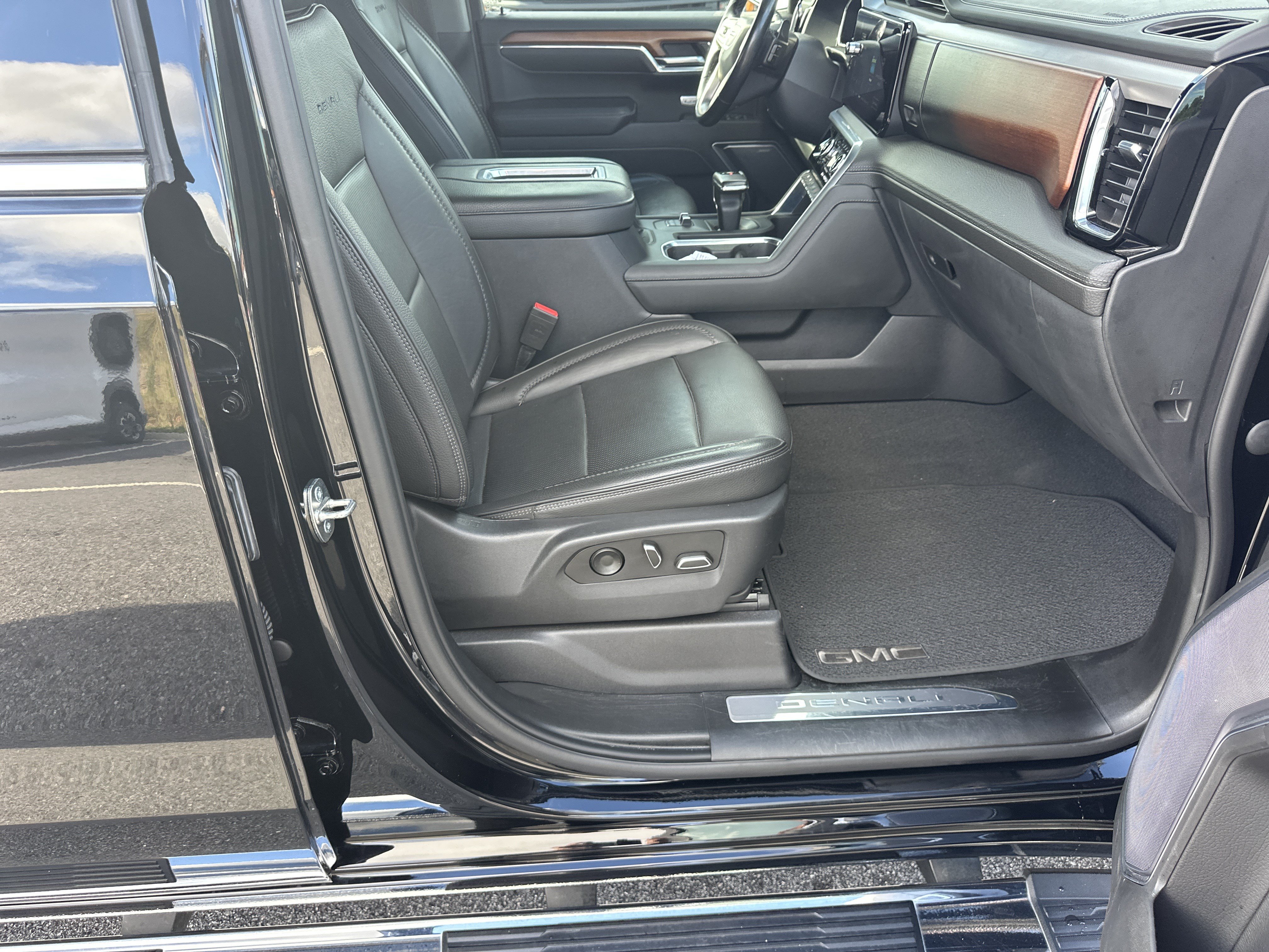 Certified 2022 GMC Sierra 1500 Denali AWD/4WD image 15