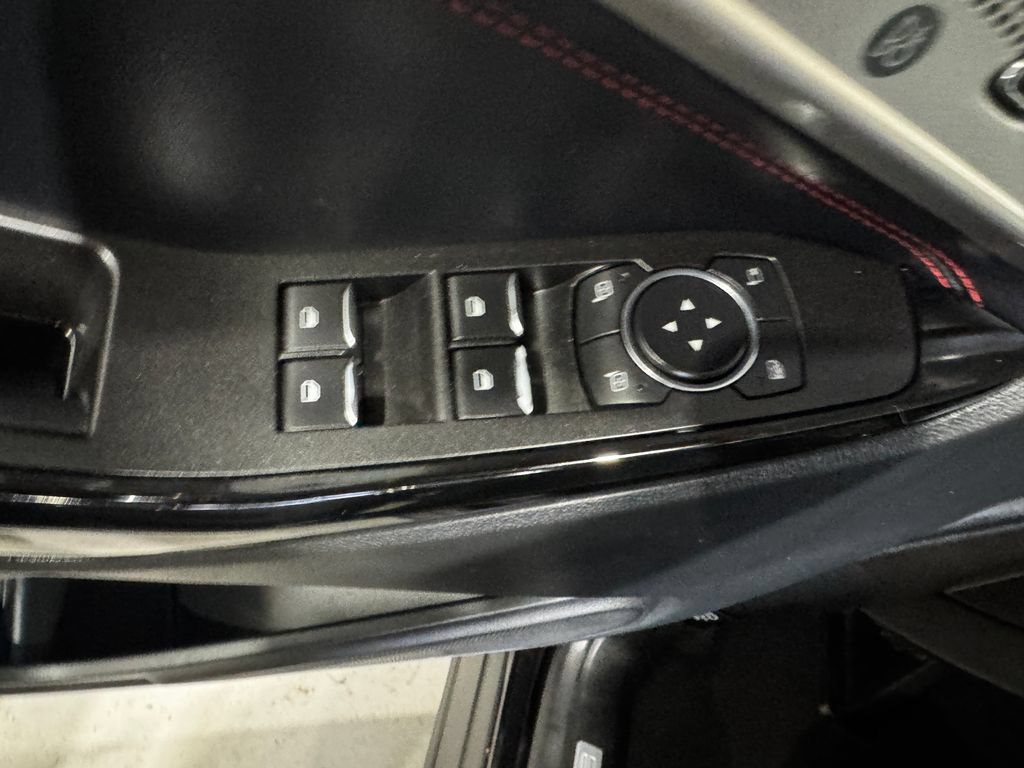 Used 2022 Ford Explorer ST-Line w/ Class IV Trailer Tow Package AWD/4WD image 17