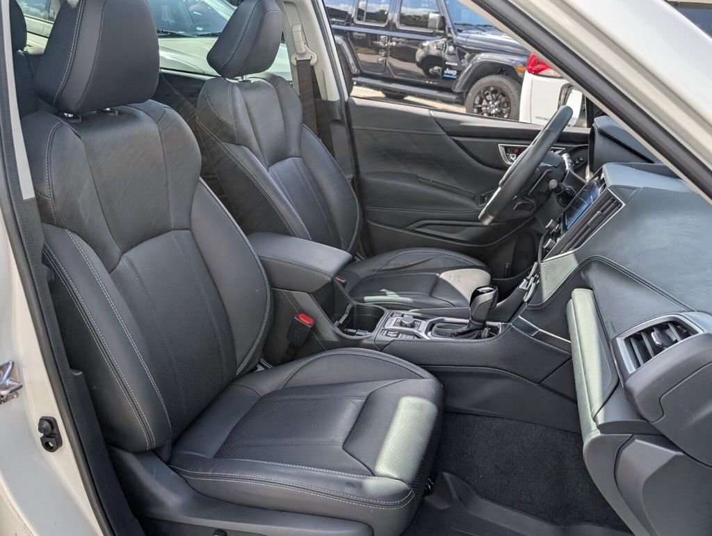 Used 2022 Subaru Forester Touring image 19