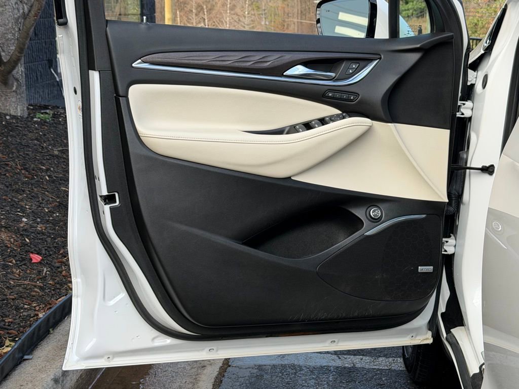 Used 2023 Buick Enclave Avenir w/ Trailering Package, 5000 lbs. image 28