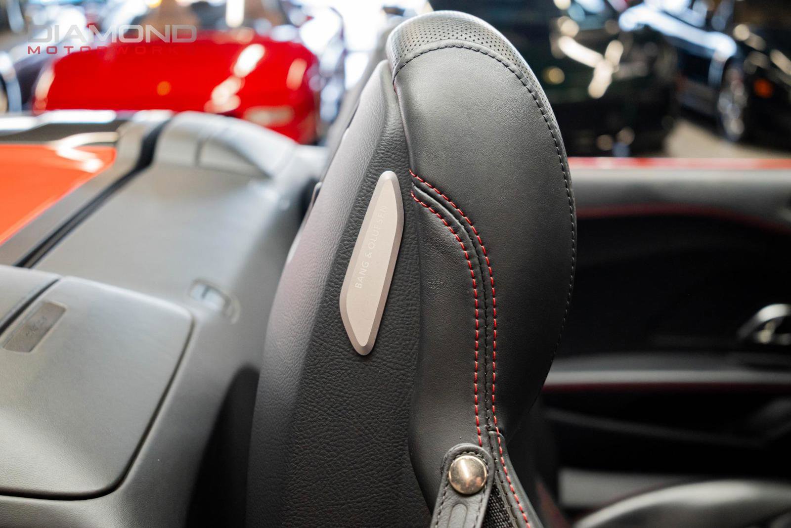 Used 2018 Audi R8 V10 w/ Carbon Exterior Package image 74