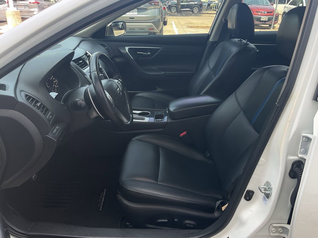Used 2018 Nissan Altima 2.5 SR w/ SR Midnight Edition FWD image 9