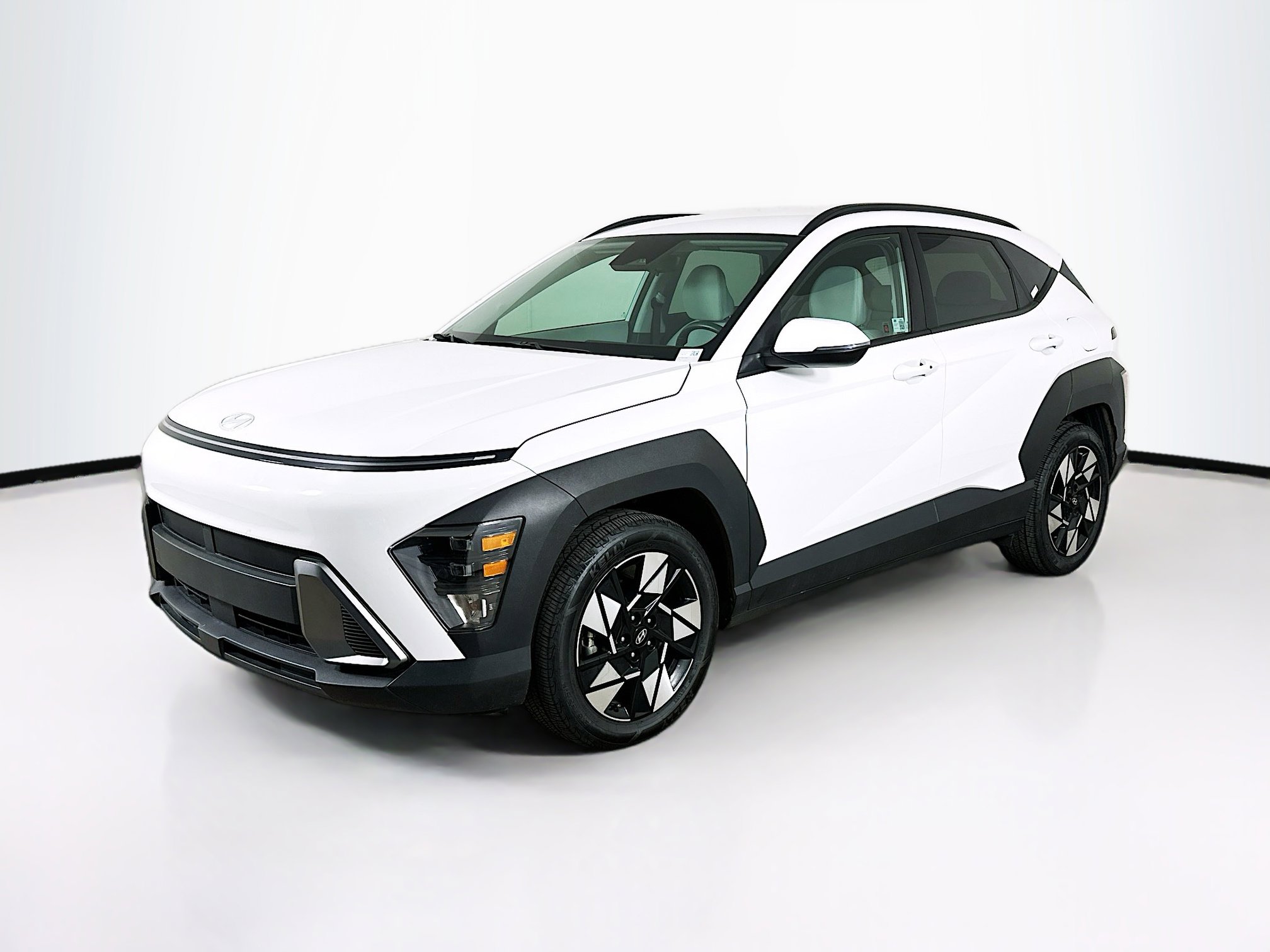 Used 2024 Hyundai Kona SEL image 3
