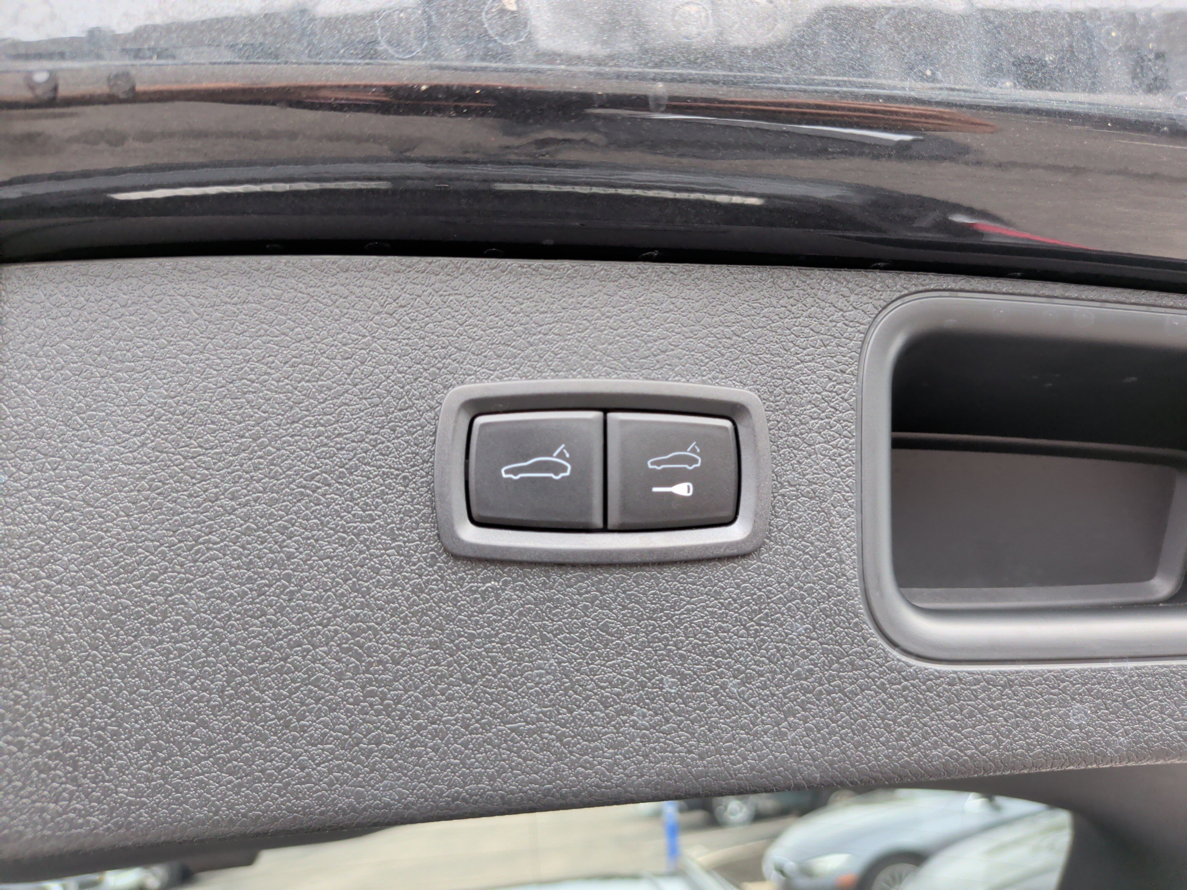 Used 2024 Porsche Macan image 38