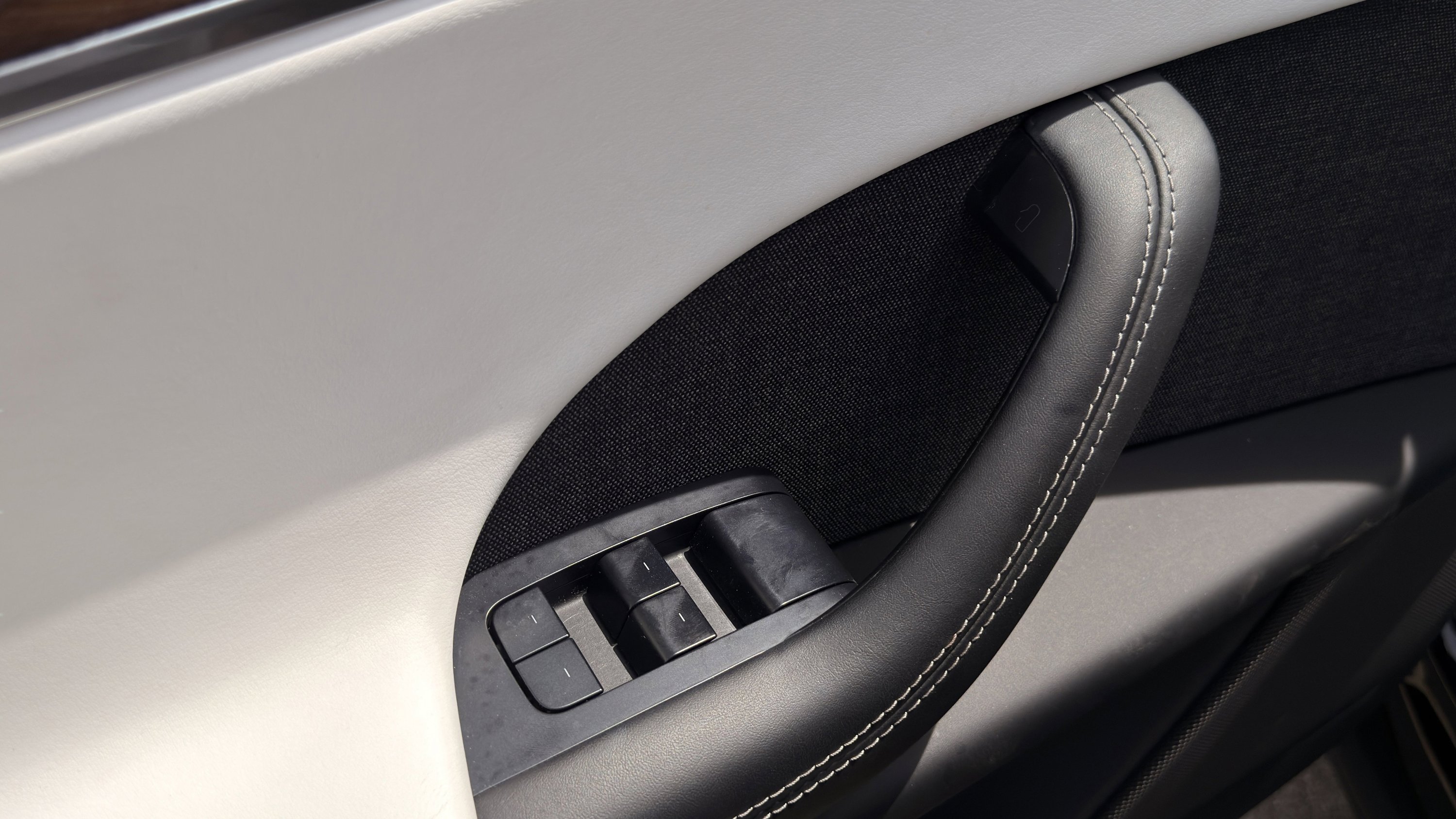 Used 2023 Tesla Model X image 26