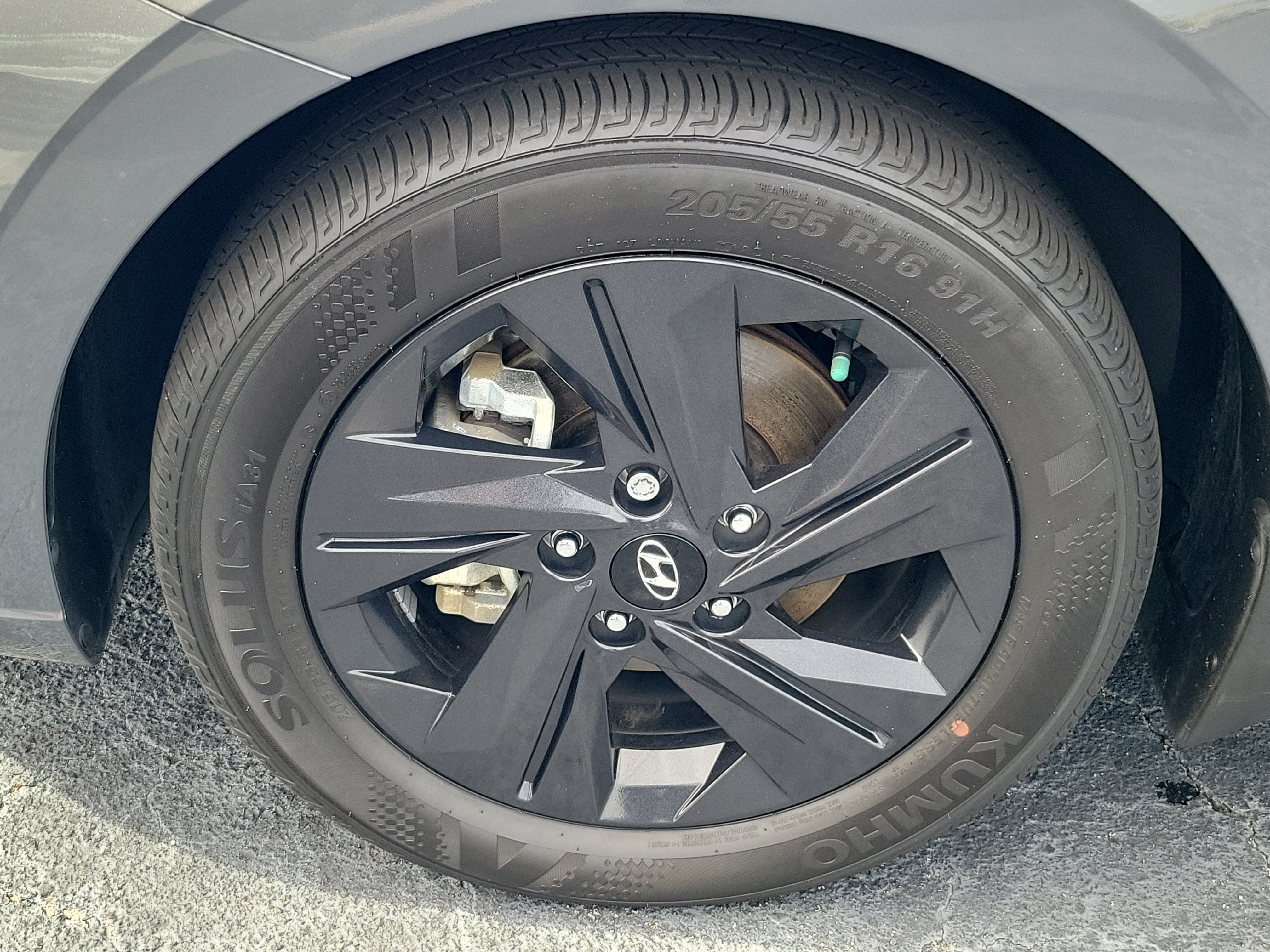 Used 2023 Hyundai Elantra Blue FWD image 7