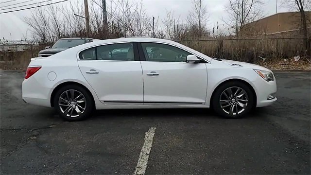 Used 2015 Buick LaCrosse Leather image 9