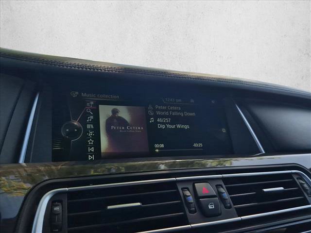 Used 2013 BMW 750i RWD image 16