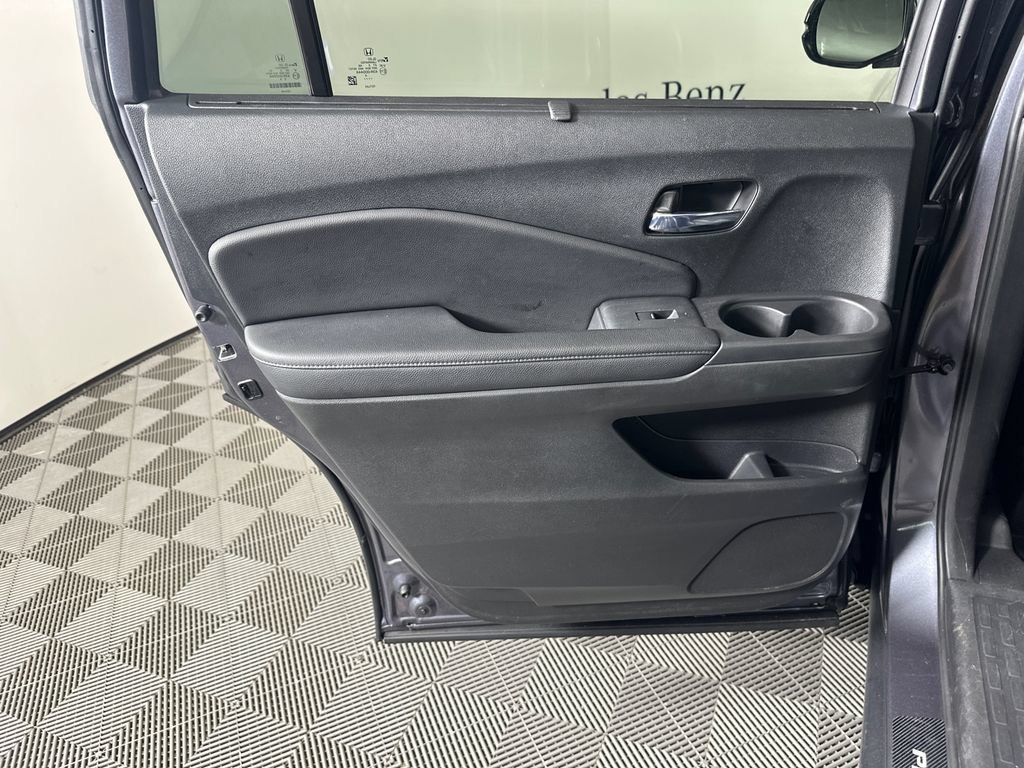 Used 2022 Honda Pilot Touring image 22