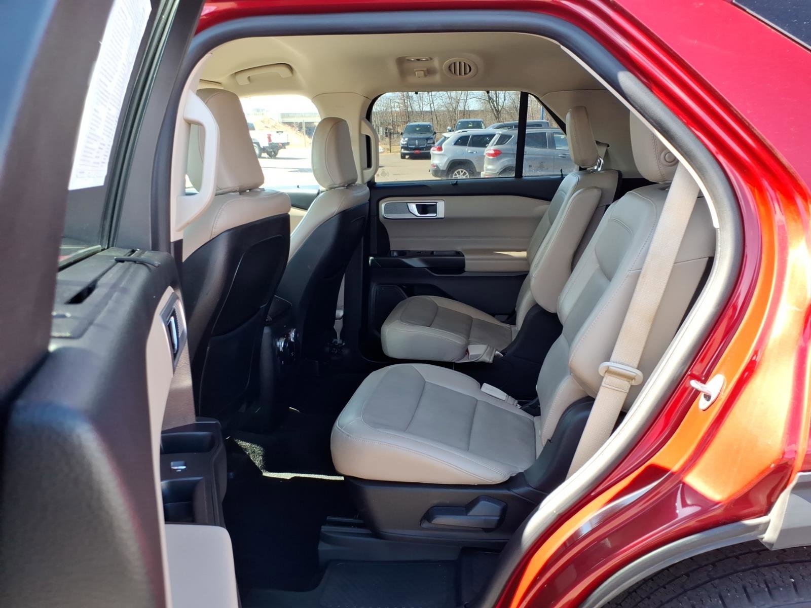 Certified 2020 Ford Explorer Limited AWD/4WD image 11