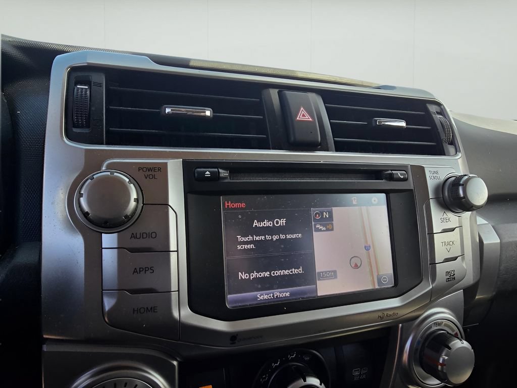 Used 2014 Toyota 4Runner SR5 AWD/4WD image 17