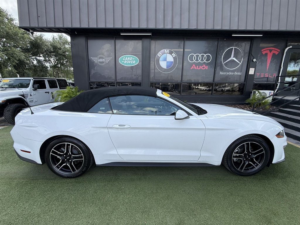 Used 2021 Ford Mustang Premium RWD image 10