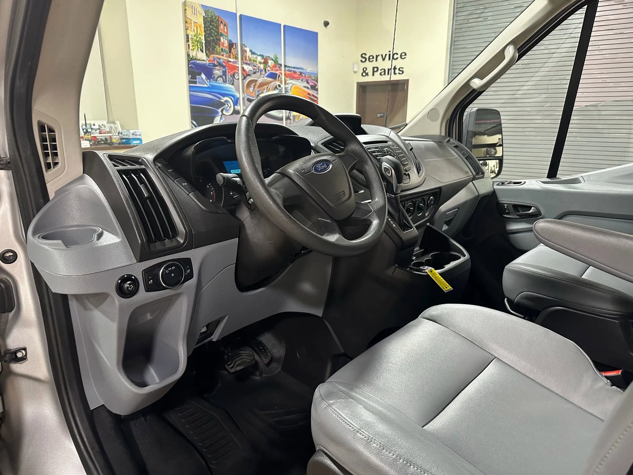 Used 2015 Ford Transit 350 XL image 18
