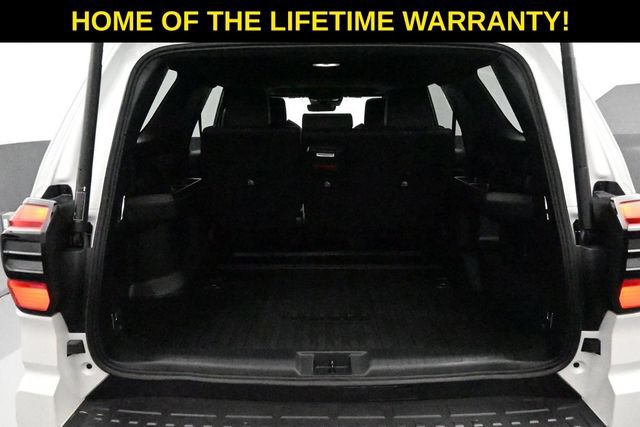 Used 2025 Toyota 4Runner Limited AWD/4WD image 35