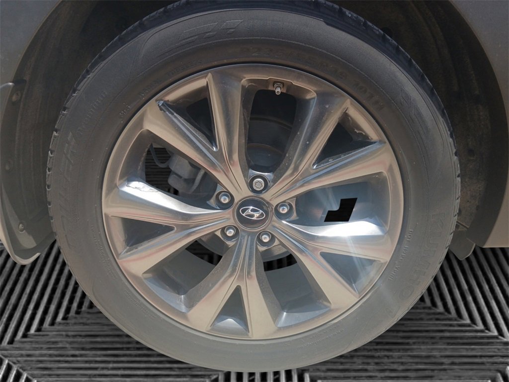 Used 2018 Hyundai Santa Fe Sport image 17