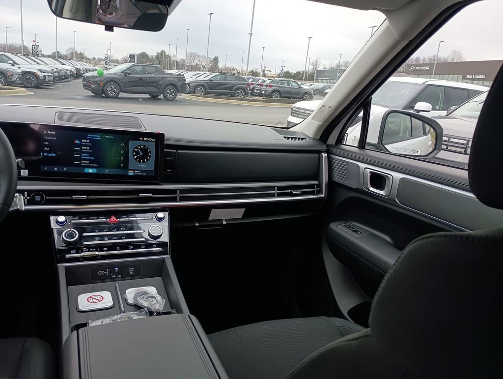 New 2026 Hyundai Santa Fe SE image 11