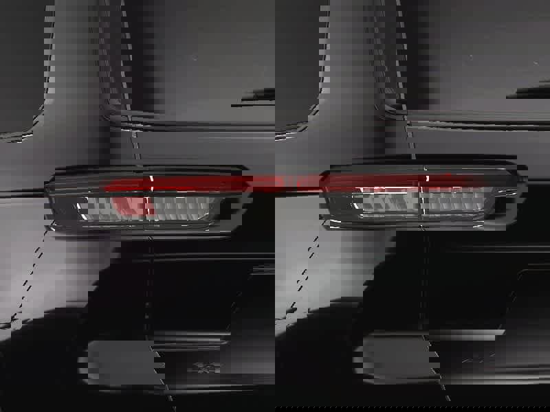 New 2025 Jeep Grand Cherokee L Altitude image 12