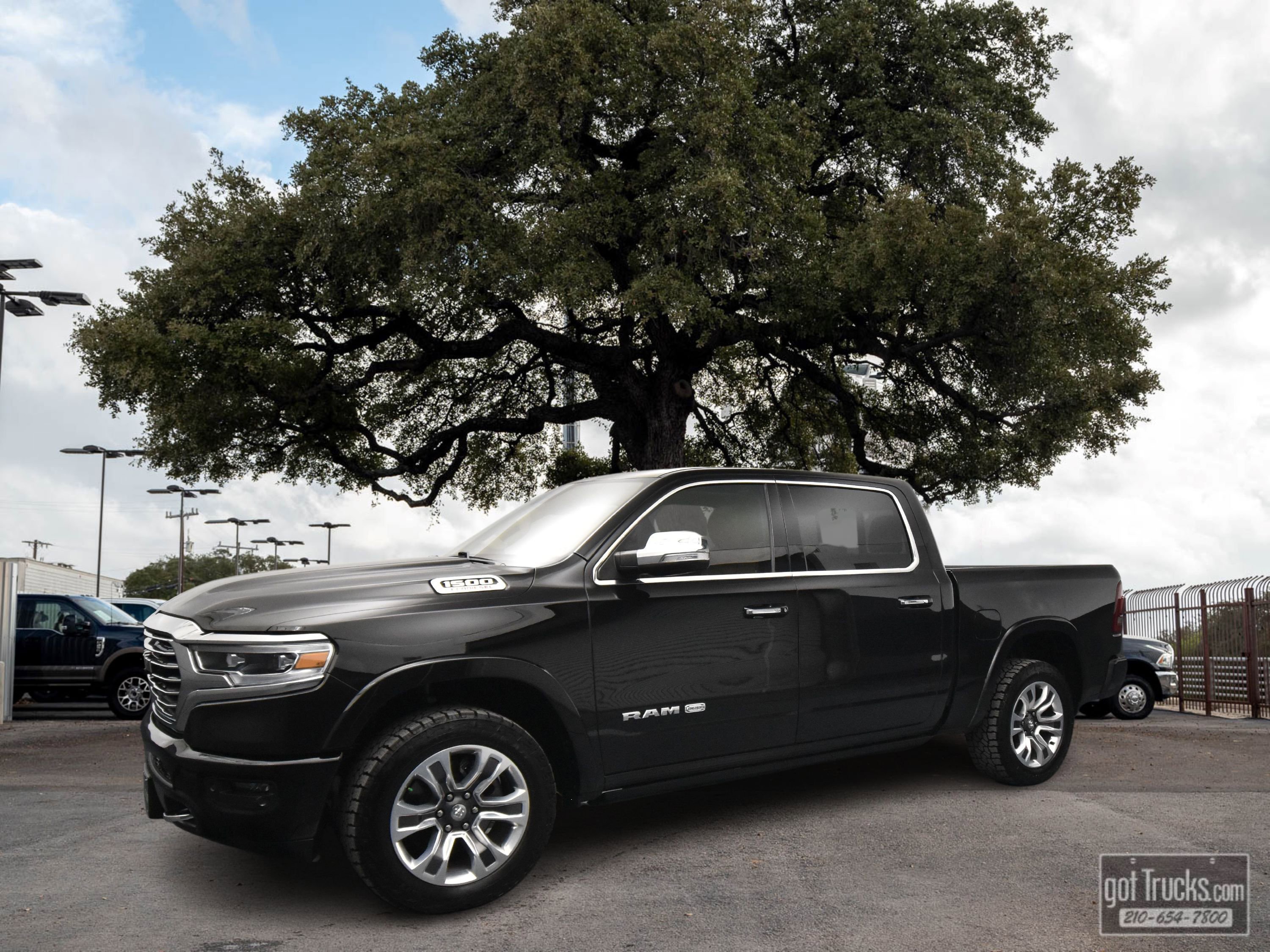 Used 2020 RAM 1500 Limited AWD/4WD image 1