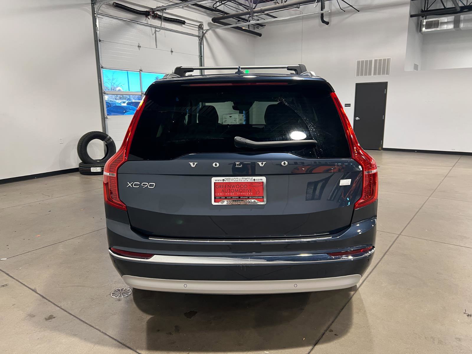 Used 2022 Volvo XC90 T8 Inscription Expression w/ Advanced Package image 4