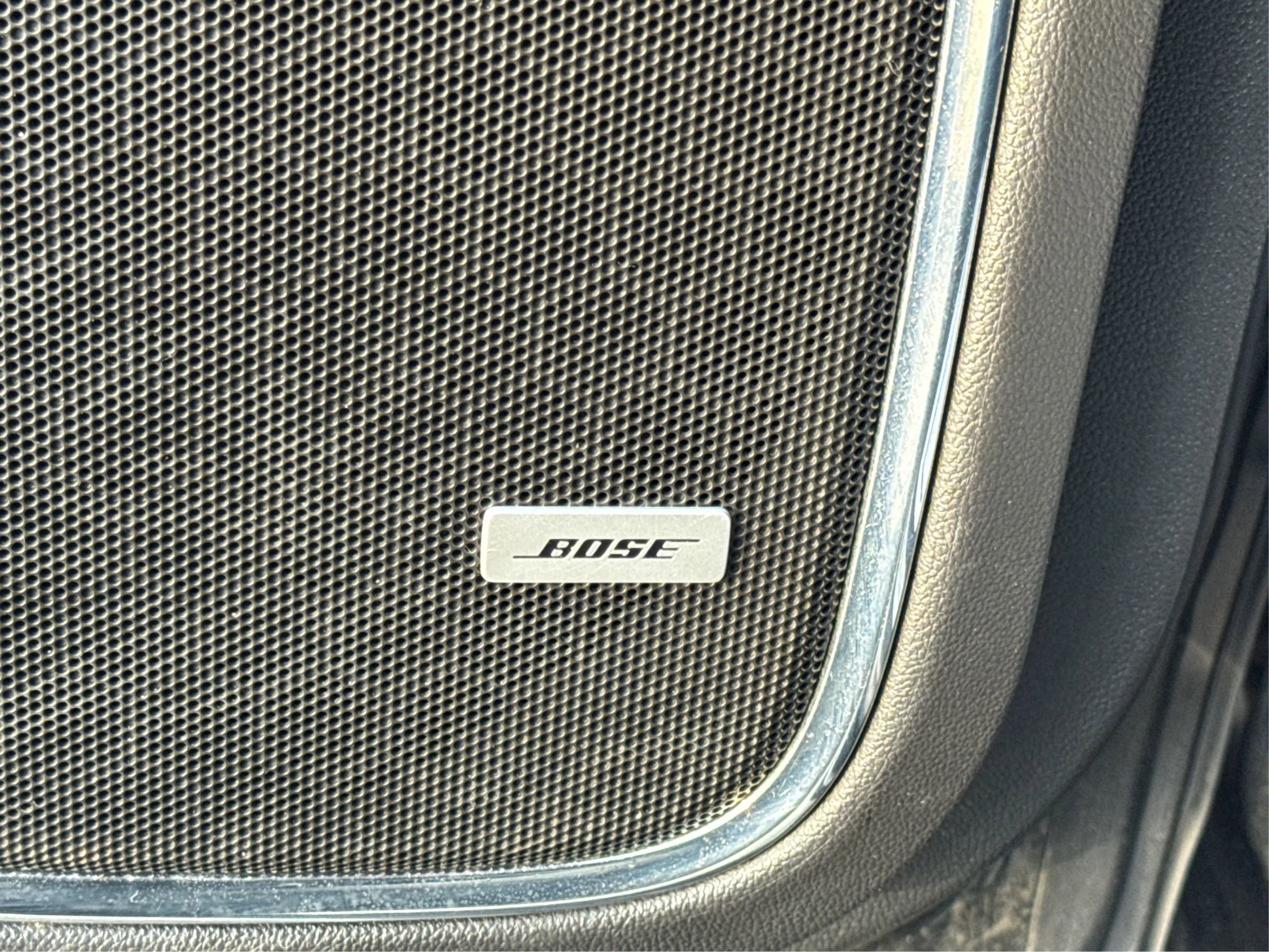 Used 2019 GMC Yukon XL SLT AWD/4WD image 32