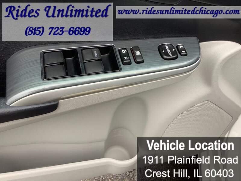 Used 2012 Toyota Camry LE FWD image 14