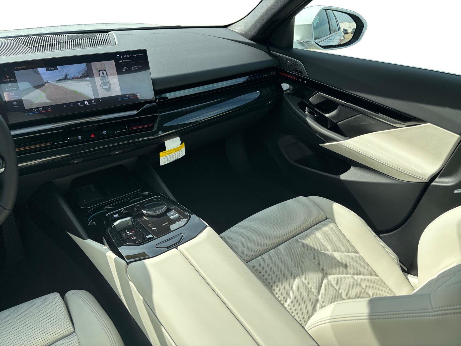 New 2026 BMW 530i xDrive AWD/4WD image 25