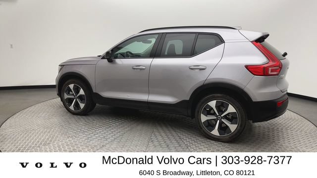 Certified 2026 Volvo XC40 B5 Plus AWD/4WD image 6