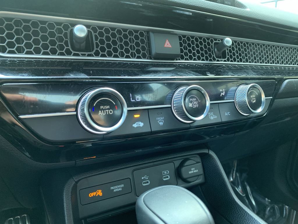 Used 2025 Honda Civic Sport image 10