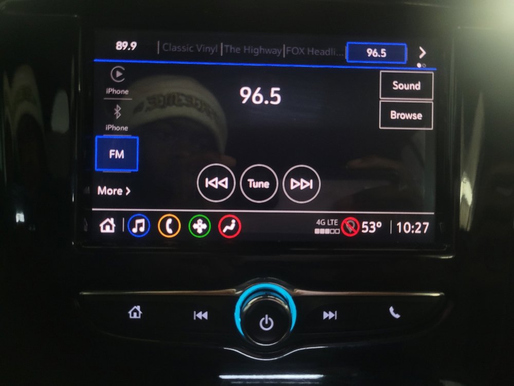 Used 2023 Chevrolet Traverse LS FWD image 25