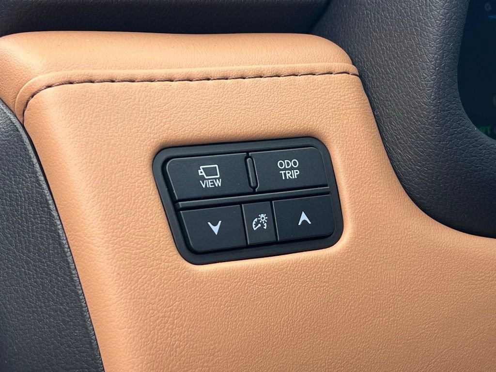 New 2026 Lexus LX 600 4WD w/ Luxury Package image 20
