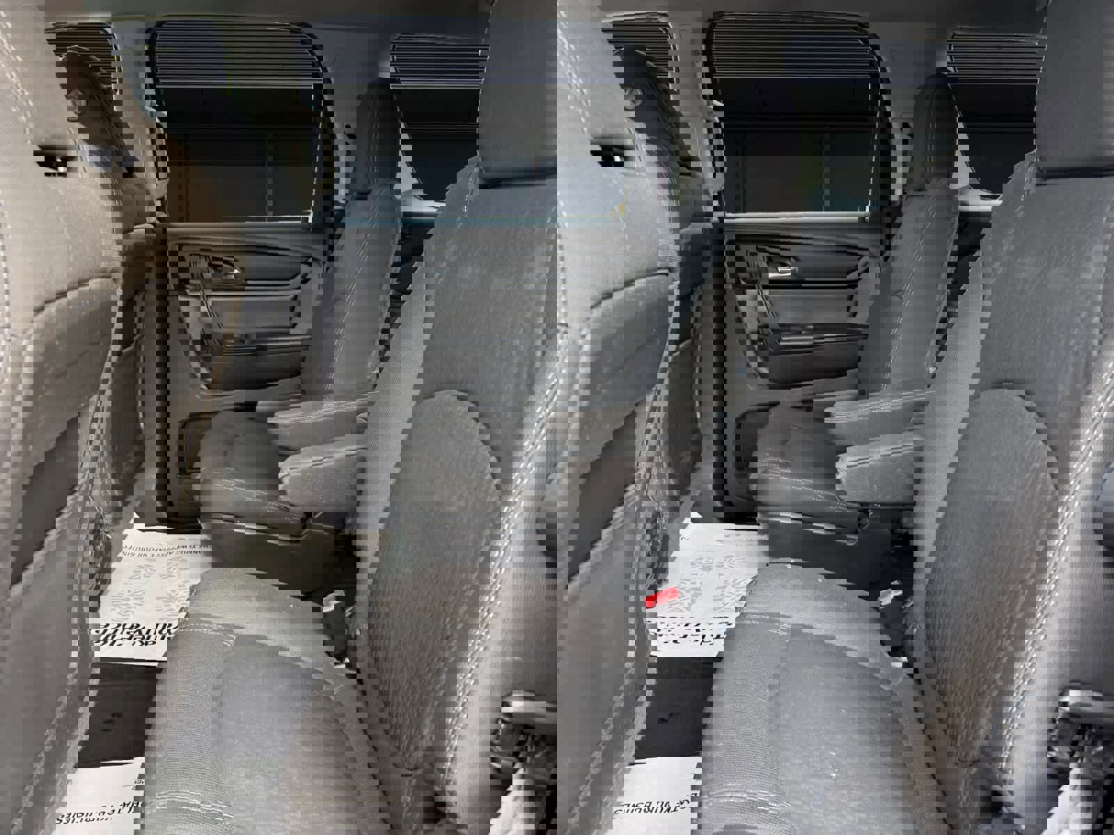 Used 2016 GMC Acadia SLE image 14