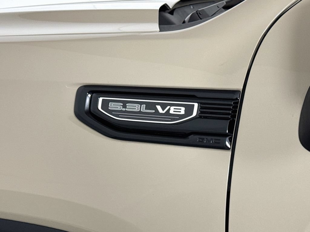 Used 2023 GMC Sierra 1500 Elevation RWD image 9