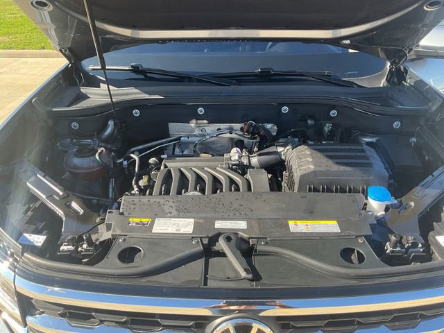 Used 2023 Volkswagen Atlas Cross Sport SE w/ Black Wheel Package image 38