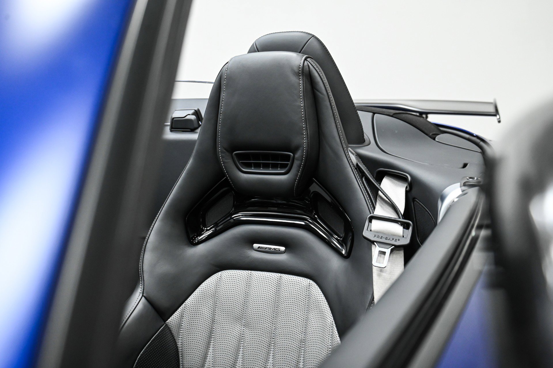 Used 2020 Mercedes-Benz AMG GT R image 23