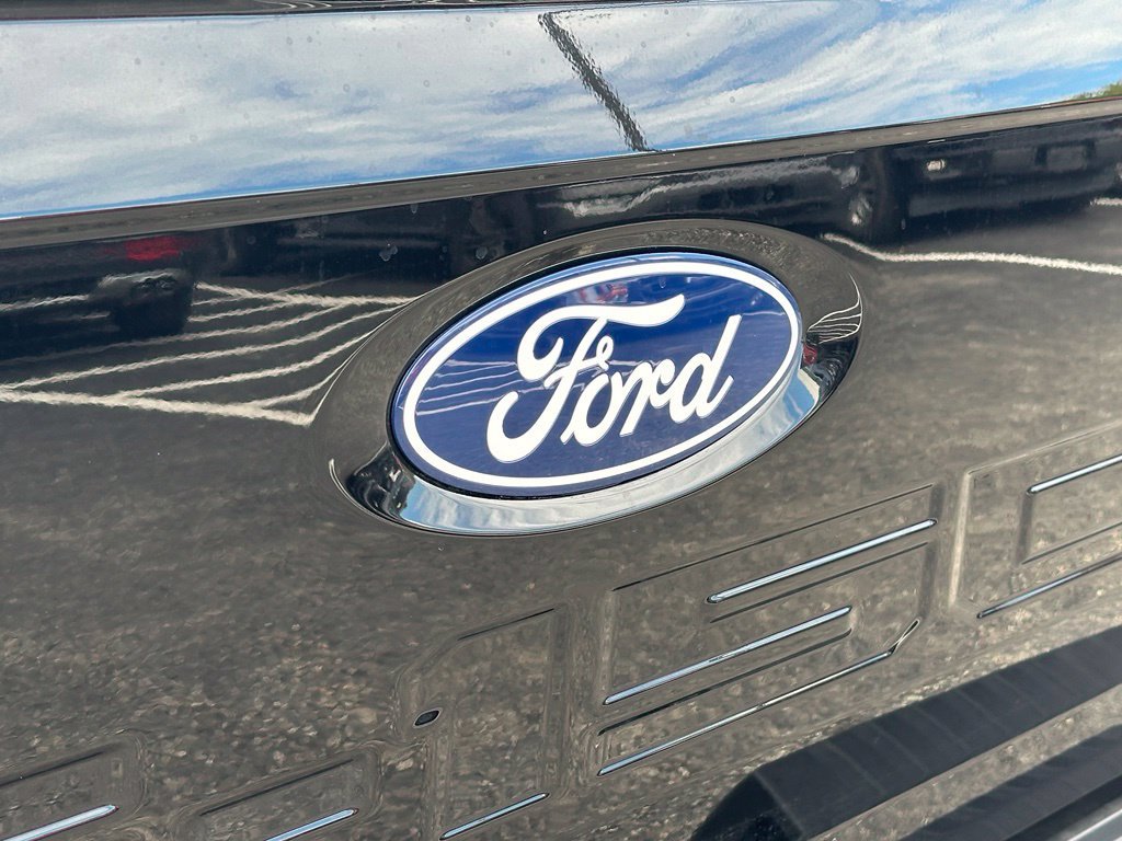 New 2026 Ford F150 Lariat w/ Equipment Group 501A Mid AWD/4WD image 29