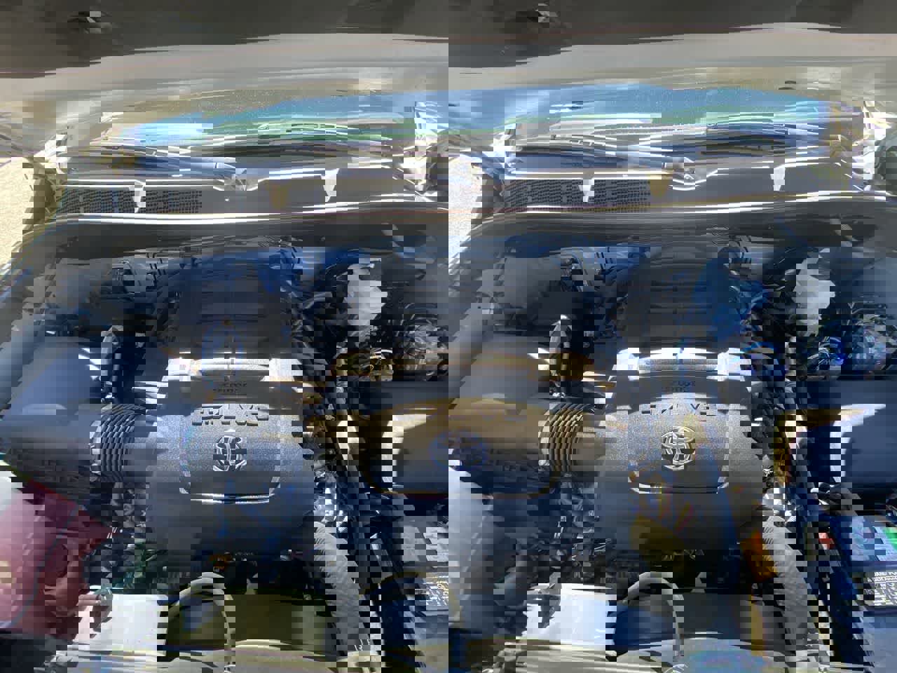 Used 2018 Toyota Tundra SR5 w/ TRD Off Road Package image 24