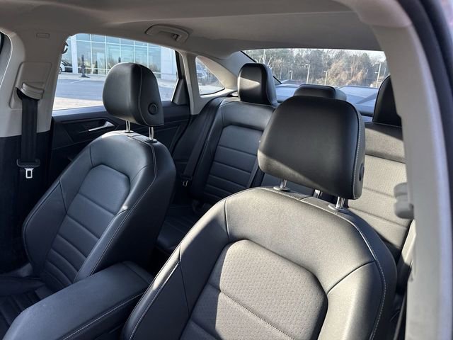 Used 2022 Volkswagen Jetta SE image 14