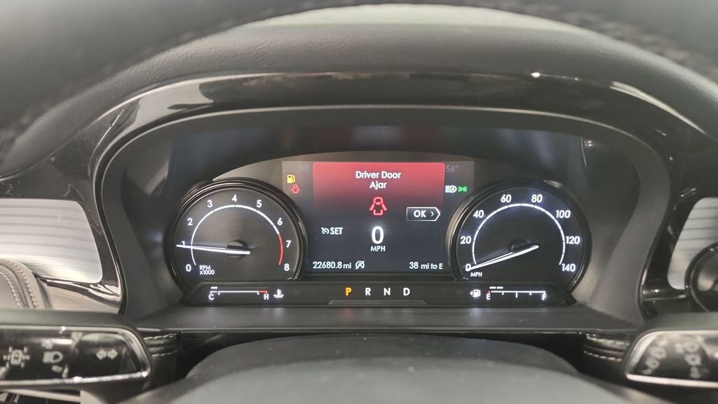 Used 2022 Lincoln Corsair AWD w/ Equipment Group 101A image 10