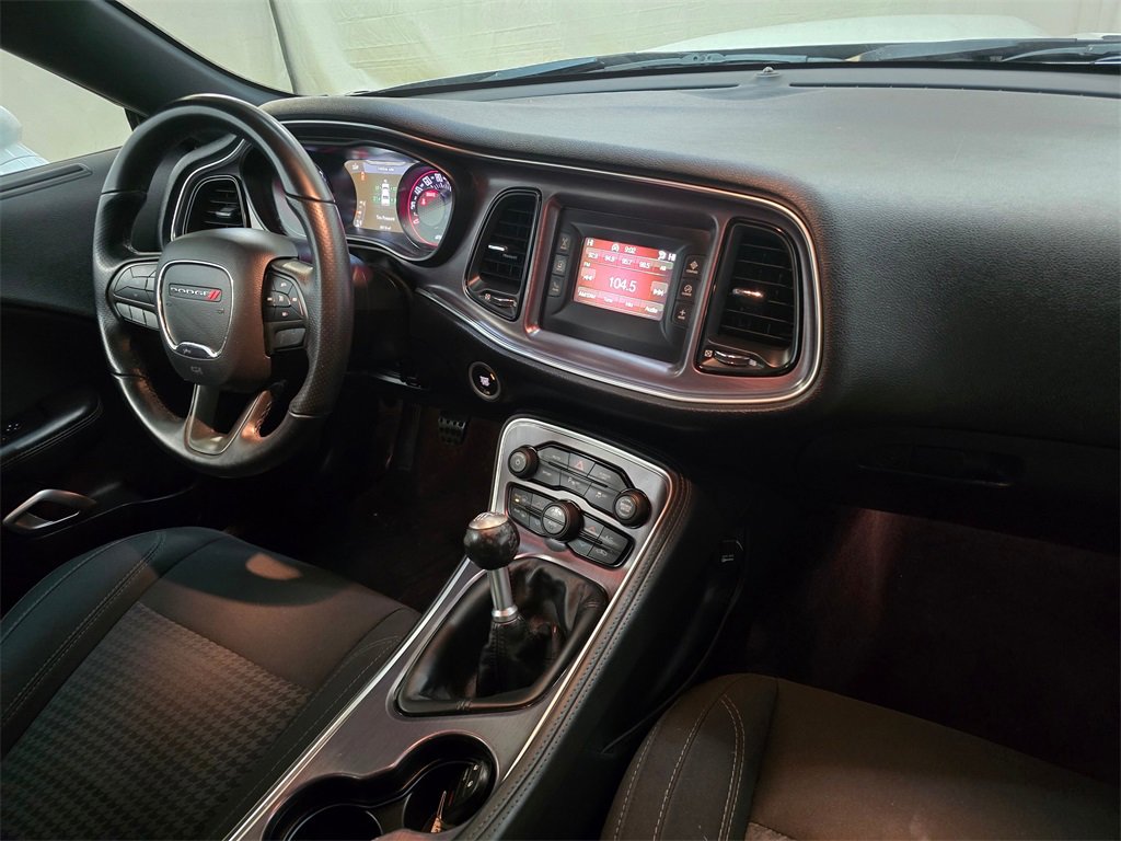 Used 2017 Dodge Challenger R/T w/ Blacktop Package image 10