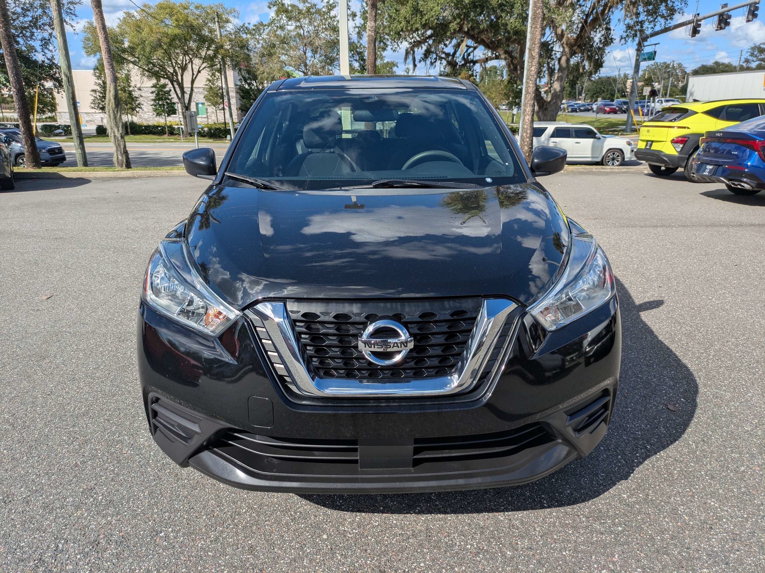 Used 2020 Nissan Kicks S FWD image 9