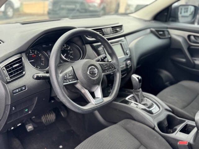 Used 2019 Nissan Rogue Sport S w/ Appearance Package image 8