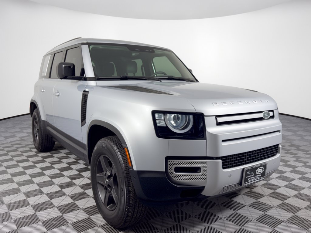 Used 2023 Land Rover Defender 110 S AWD/4WD image 7